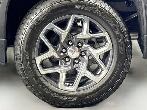 New 2026 GMC Sierra 1500 SLT w/ SLT Premium Plus Package AWD/4WD image 32