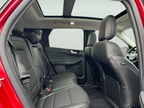 New 2026 Ford Escape SE FWD image 13