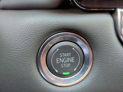 New 2026 GMC Canyon Elevation w/ Convenience Package image 22