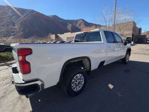 Used 2024 Chevrolet Silverado 2500 LT image 8