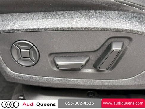 Certified 2025 Audi Q3 2.0T Premium w/ Convenience Package image 20
