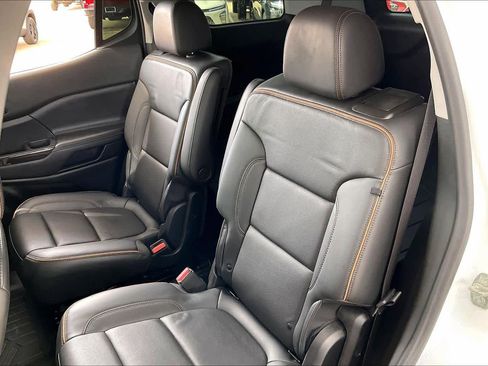 Certified 2022 GMC Acadia AT4 w/ Technology Package image 20