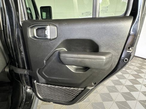 Certified 2025 Jeep Wrangler Unlimited Sport AWD/4WD image 35