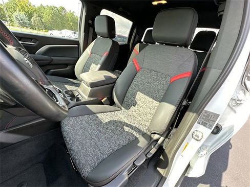 Used 2023 Chevrolet Colorado Z71 w/ Advanced Trailering Package image 18