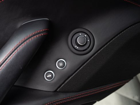 Used 2017 Ferrari California T RWD image 96