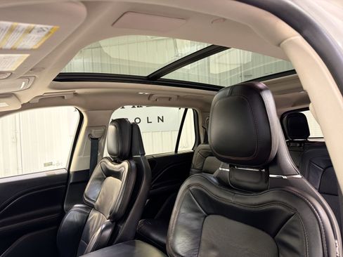 Used 2023 Lincoln Aviator Reserve w/ Equipment Group 201A image 24