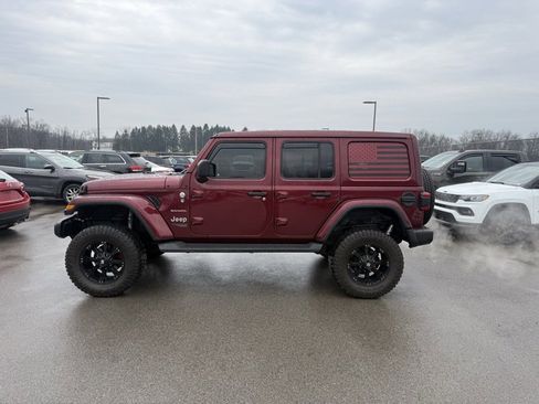 Used 2021 Jeep Wrangler Unlimited Sahara w/ LED Lighting Group image 9