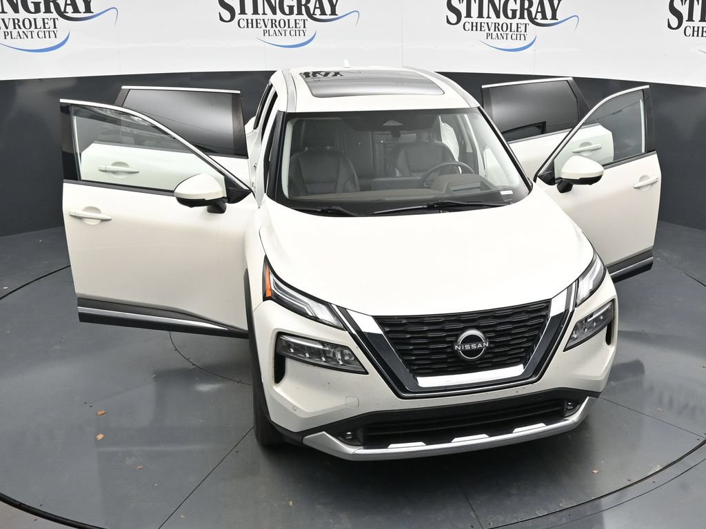 Used 2022 Nissan Rogue Platinum w/ Head-Up Display Package AWD/4WD image 34