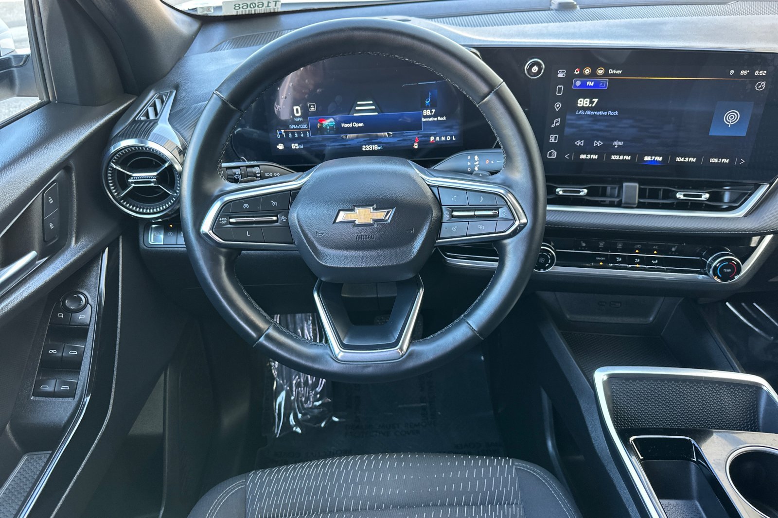 Certified 2025 Chevrolet Equinox LT FWD image 17
