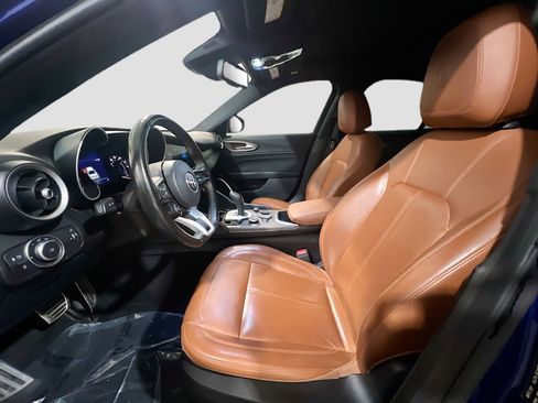 Used 2022 Alfa Romeo Giulia Ti image 15