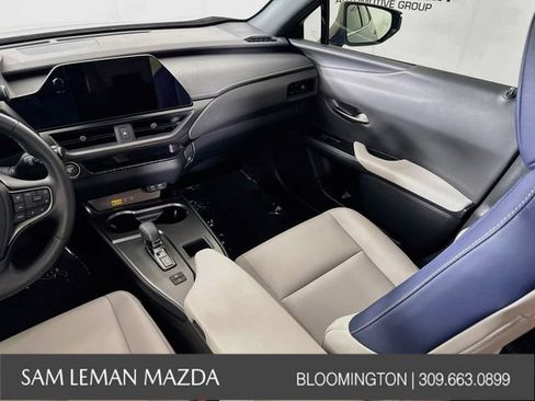 Used 2025 Lexus UX 300h FWD w/ Accessory Package (Z1) image 22