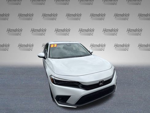 Used 2023 Honda Civic Touring image 3