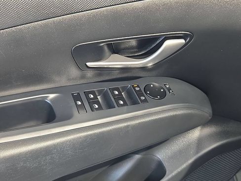 Used 2025 Hyundai Tucson SEL FWD image 12