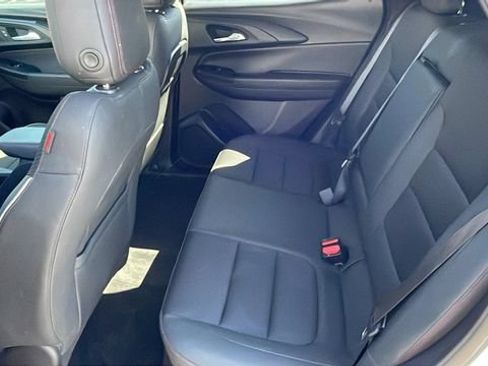 Used 2022 Chevrolet TrailBlazer RS w/ Sun and Liftgate Package FWD image 12