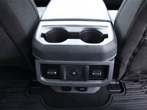 Used 2023 Ford F250 XLT w/ FX4 Off-Road Package image 34