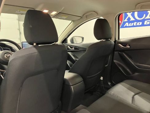 Used 2016 MAZDA MAZDA3 i Sport FWD image 45