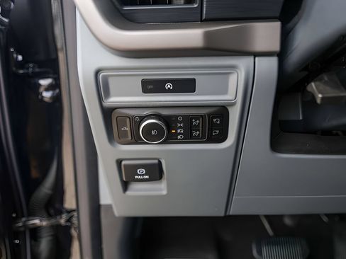 Used 2025 Ford F150 XLT w/ Equipment Group 302A MID RWD image 18