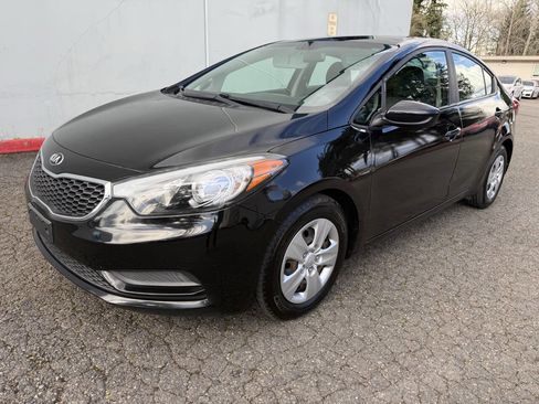 Used 2016 Kia Forte LX image 1