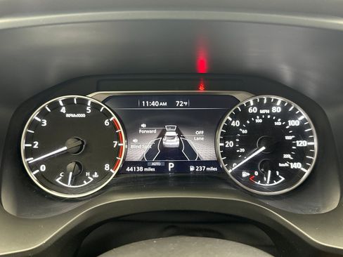 Used 2023 Nissan Rogue SV AWD/4WD image 13
