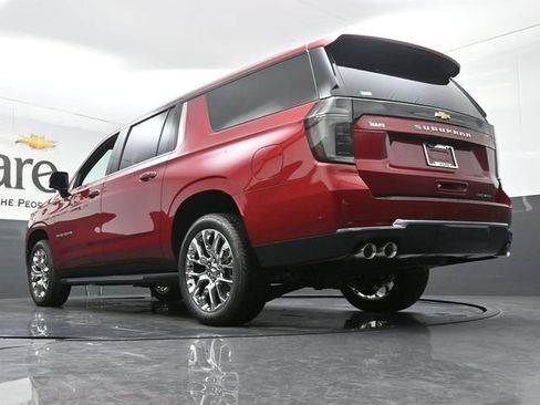 New 2026 Chevrolet Suburban Premier w/ Sun And Tow Package AWD/4WD image 5