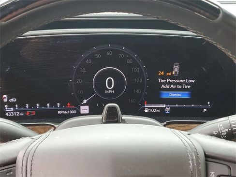 Certified 2023 Cadillac Escalade Sport Platinum image 15