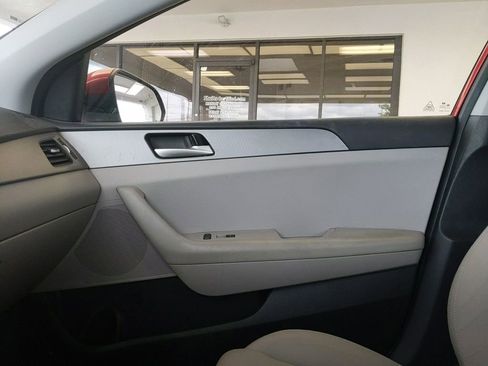 Used 2019 Hyundai Sonata SE FWD image 21