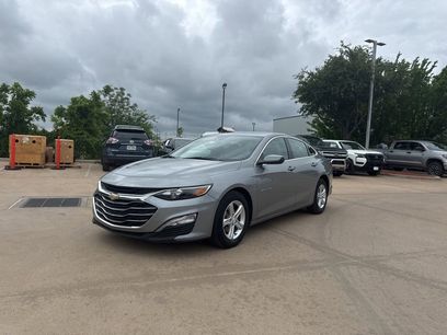Used 2025 Chevrolet Malibu LS
