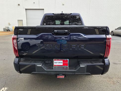 Used 2022 Toyota Tundra Platinum image 11