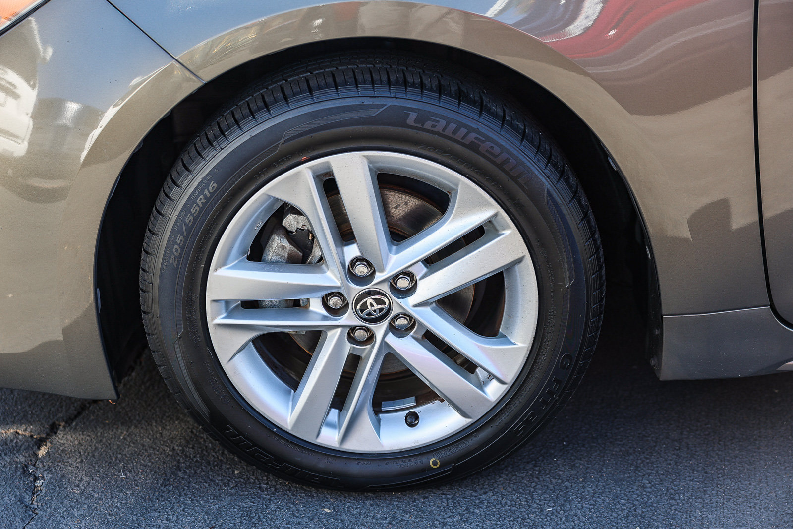 Used 2020 Toyota Corolla SE w/ Carpet Mat Package FWD image 26