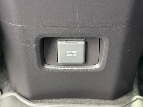 Used 2025 Toyota Grand Highlander AWD Hybrid image 11