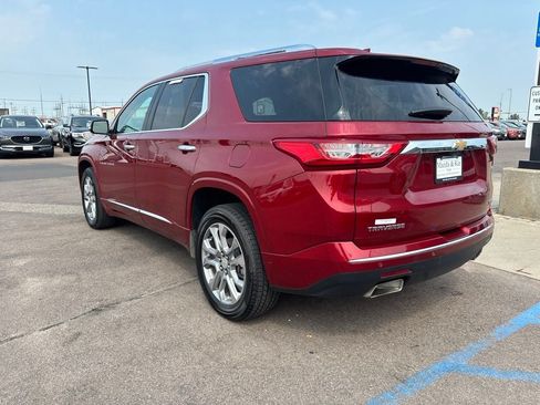 Used 2018 Chevrolet Traverse Premier w/ Driver Confidence II Package FWD image 7