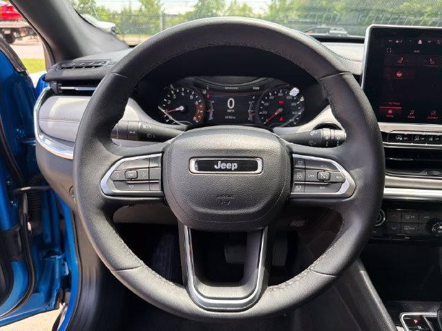 Used 2024 Jeep Compass Limited AWD/4WD image 17