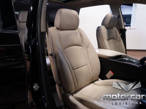 Used 2020 Buick Enclave Essence w/ LPO, Floor Liner Package image 26