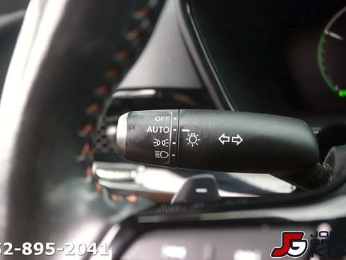 Used 2024 Honda CR-V Sport Touring image 27