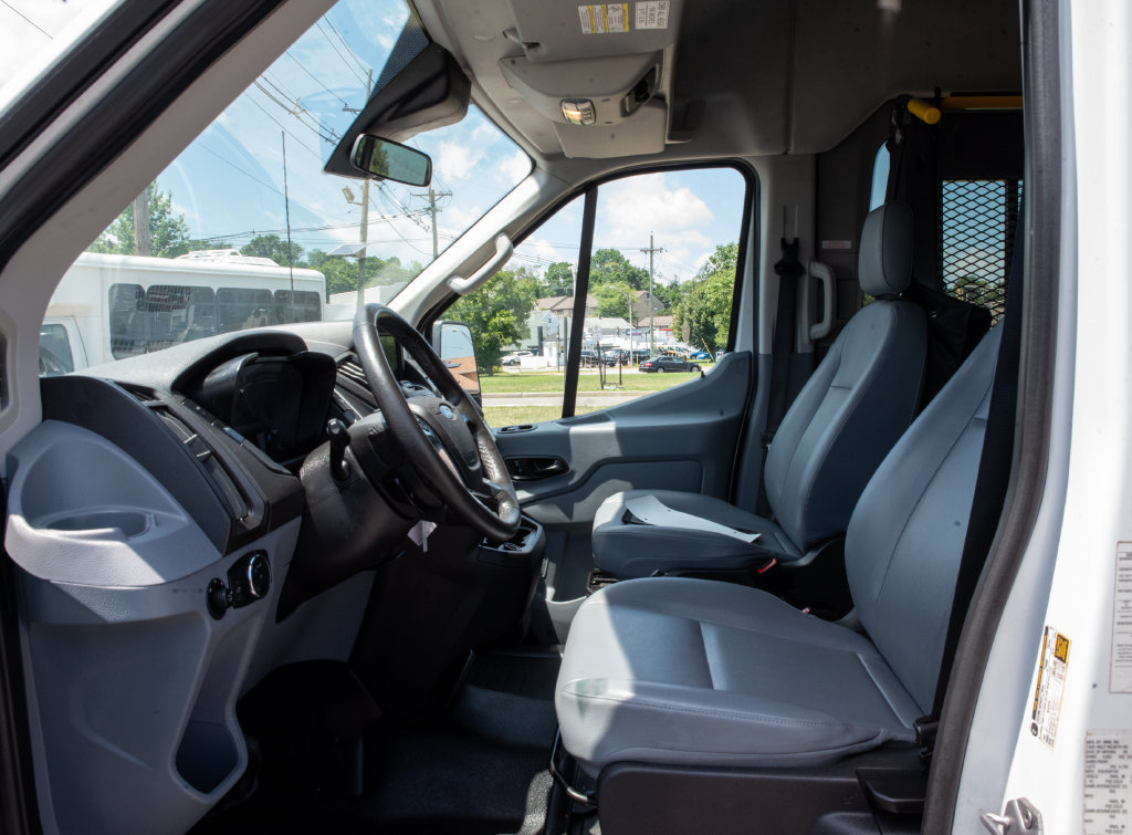 Used 2017 Ford Transit 350 XL RWD image 9