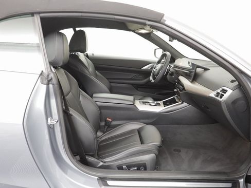 Certified 2025 BMW 430i xDrive Convertible image 17