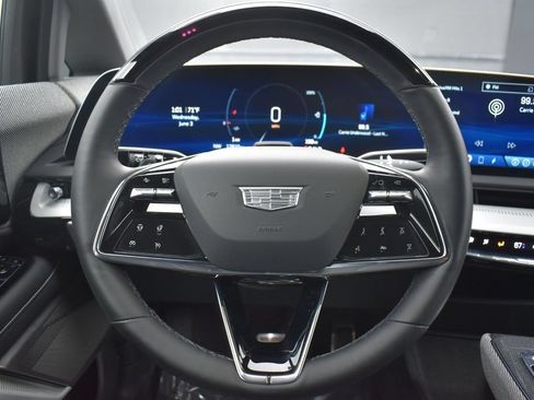 Used 2025 Cadillac Optiq Sport 2 w/ LPO, Floor Liner Package AWD/4WD image 14