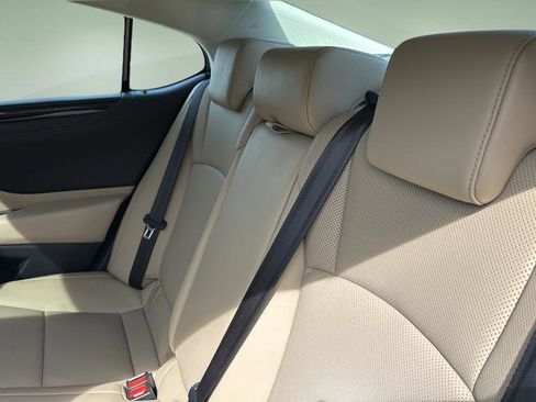 Used 2019 Lexus ES 350 w/ Premium Package FWD image 14