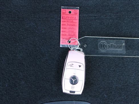 Used 2022 Mercedes-Benz GLC 300 GLC 300 image 29