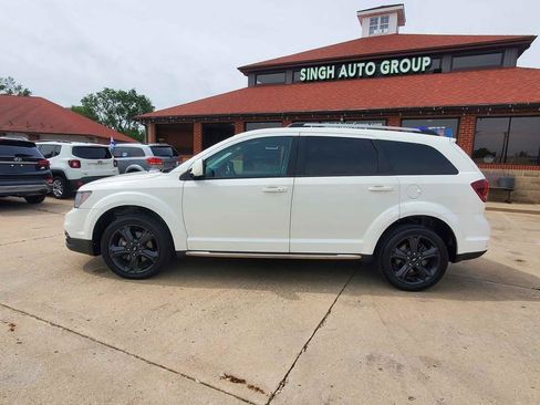 Used 2018 Dodge Journey Crossroad FWD image 4