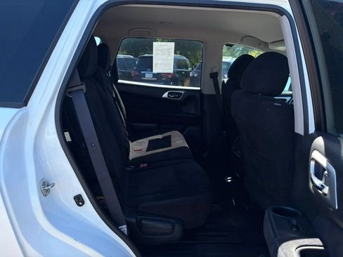 Used 2014 Nissan Pathfinder SL AWD/4WD image 15