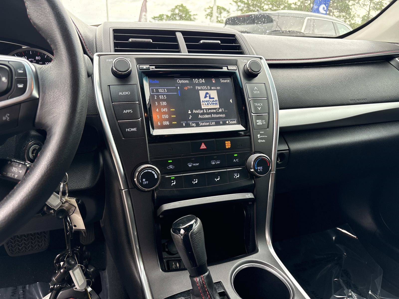 Used 2015 Toyota Camry SE w/ Moonroof Package FWD image 23