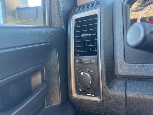 Used 2019 RAM 1500 Tradesman w/ Chrome Plus Package RWD image 15