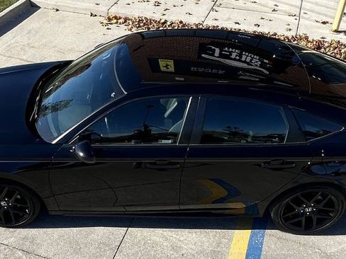 Used 2023 Honda Civic Sport image 11