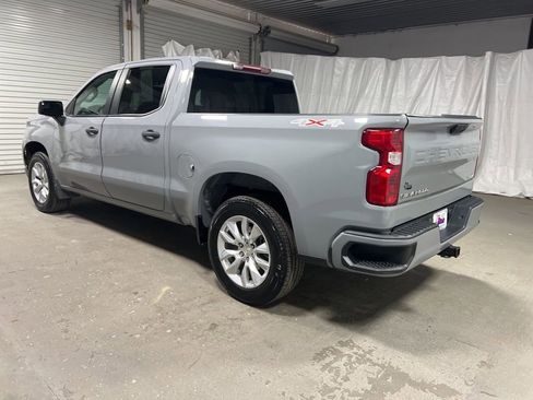 Used 2024 Chevrolet Silverado 1500 Custom image 4