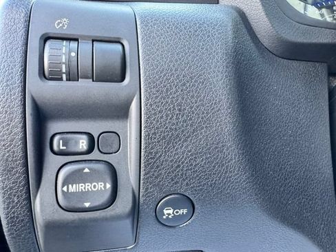 Used 2011 Subaru Forester 2.5X Limited AWD/4WD image 16