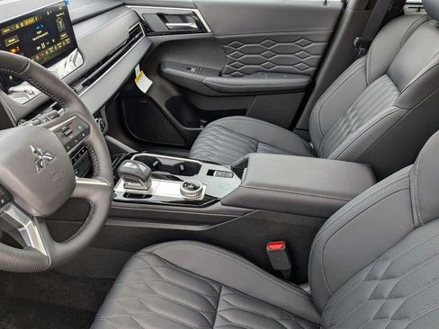 New 2026 Mitsubishi Outlander SEL image 12