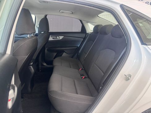 Used 2019 Kia Forte LXS FWD image 12