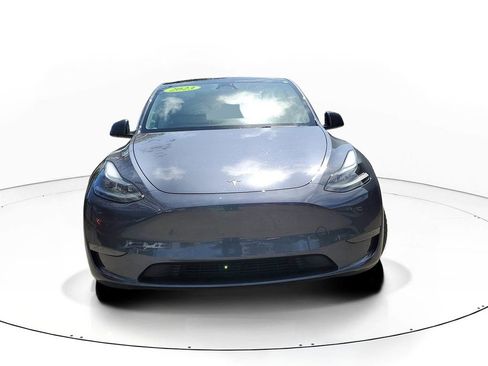 Used 2023 Tesla Model Y Long Range image 2