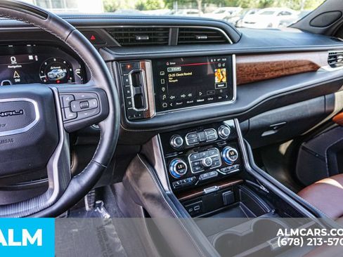 Used 2024 GMC Yukon Denali Ultimate AWD/4WD image 35